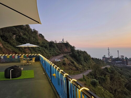 Aangan Royal Stay - Your Mountain Home in Dharamshala