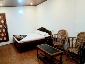 Deluxe Quadruple Room, Balcony