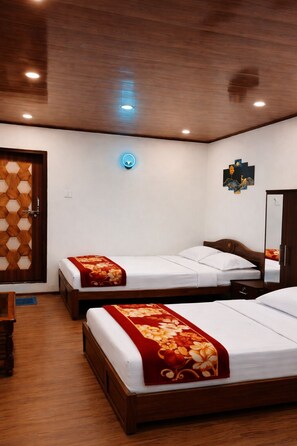 Deluxe Quadruple Room, Smoking, Balcony