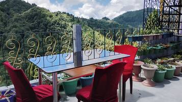 Mặt tiền nơi lưu trú