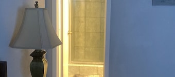 Charming 1-bedroom house in fantastic Conroe with AC
