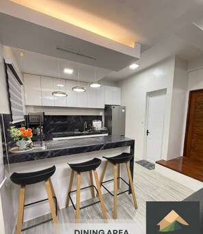 House, 2 Bedrooms, Smoking, Patio | Interior