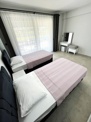 5 bedrooms, iron/ironing board, internet, bed sheets - Spacious luxury 5-bedroom villa in wonderful Muğla with AC (Muğla)