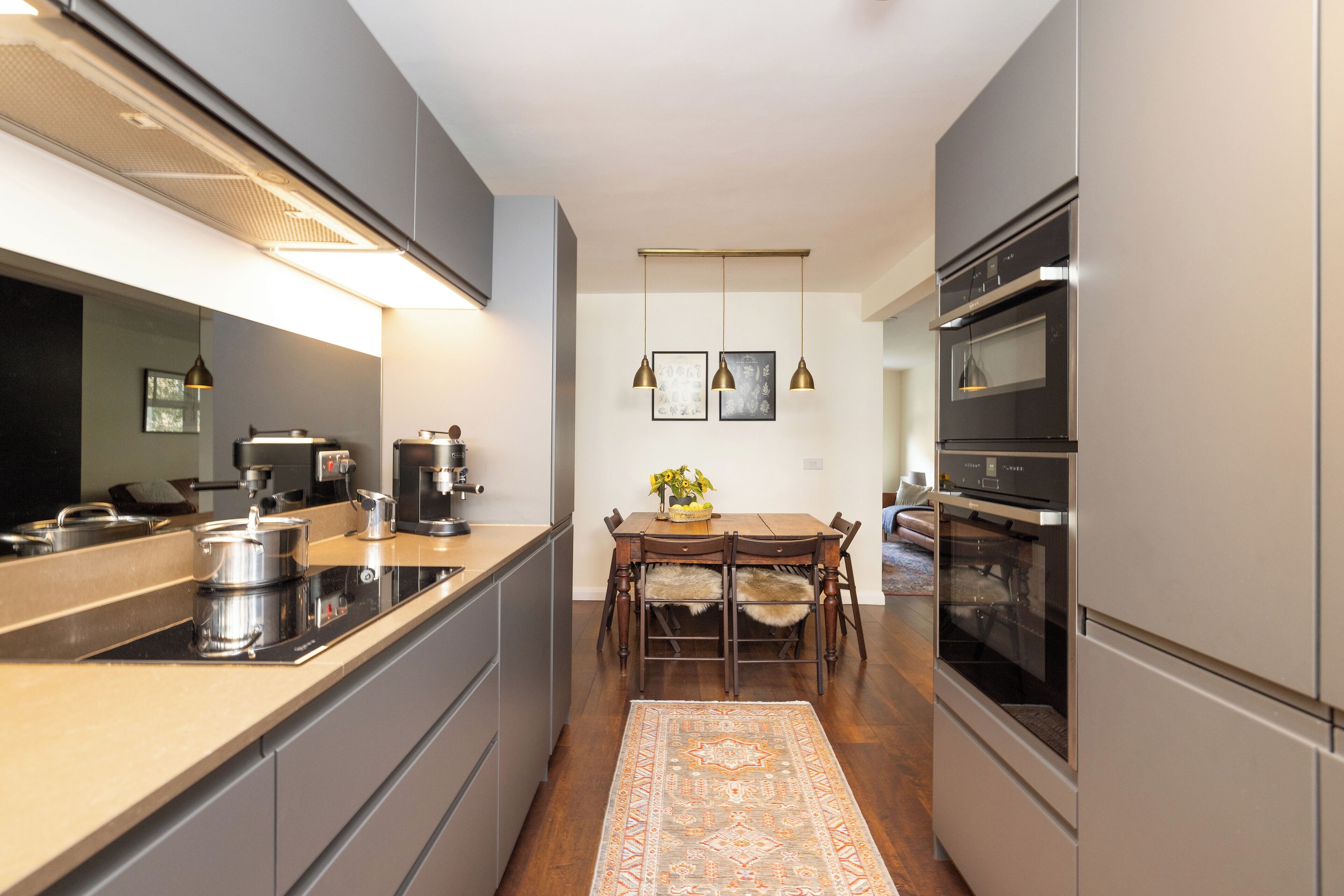 Comfort Apartment | Private kitchen | Fridge, oven, stovetop, electric kettle