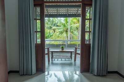 Surf and Zen - Coworking and Coliving Habaraduwa