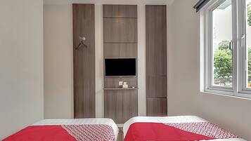 Standard Twin Room | Free WiFi, bed sheets