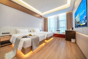 Quarto duplo básico | Wi-Fi de cortesia, roupa de cama