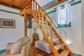 Living area - Rustic Brina Breeze Cabin! (Taswell)