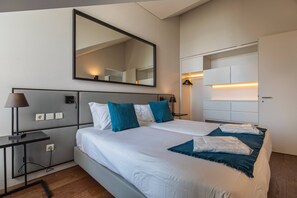 1 chambre, fer et planche à repasser, accès Internet, draps fournis