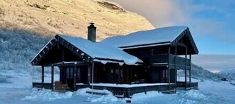Modern cabin sauna, BBQ & beautiful view Filefjell