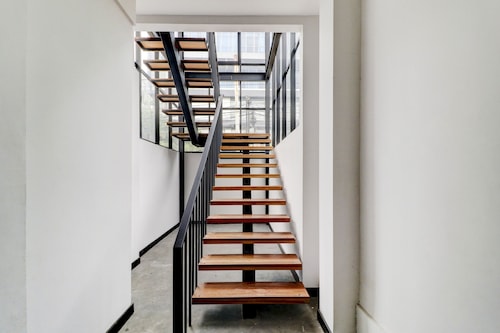 OYO 94728 Isleep Ciwalk