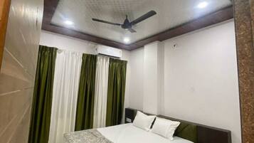 Deluxe-værelse | Ekstra senge (tillægsgebyr), gratis Wi-Fi, sengetøj