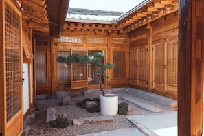 Exterior detail - Live the hanok way — tradition reimagined with modern comfort in Bukchon. (Seoul)