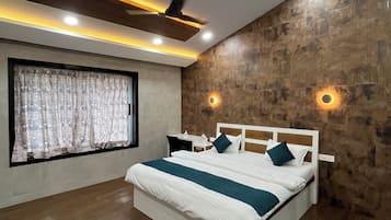 4 bedrooms, WiFi, bed sheets