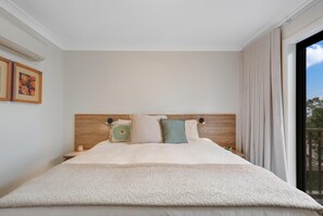2 chambres, fer et planche à repasser, accès Internet, draps fournis