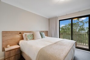 2 chambres, fer et planche à repasser, accès à Internet, literie fournie