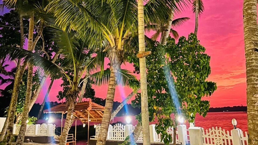 LAVILLA LAKE RESORT AND RESTAURANT