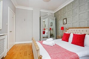 Apartment, City View | Laptop workspace, free WiFi, bed sheets