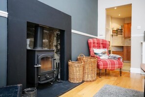 아파트, 시내 전망 | 노트북 작업 공간, 무료 WiFi, 침대 시트