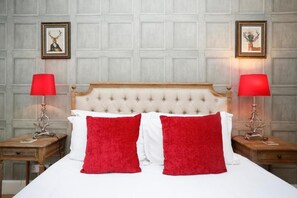 Apartment, City View | Laptop workspace, free WiFi, bed sheets - Stunning flat near Edinburgh Castle (Edinburgh)