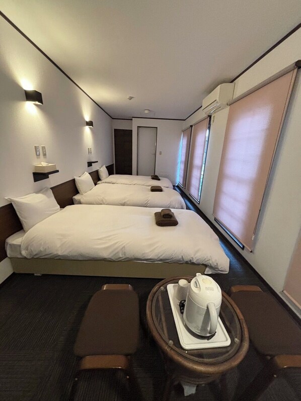 Habitació triple | Wifi gratuïta 