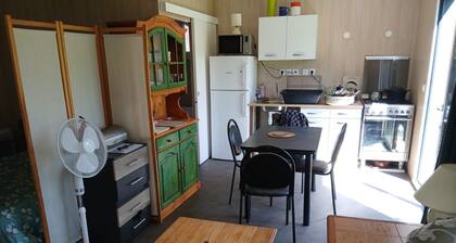Cozy chalet in charming Cavan with AC