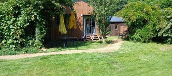 Cozy chalet in charming Cavan with AC
