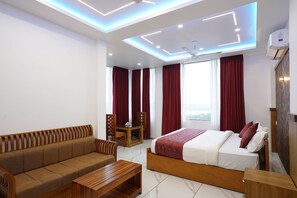 Phòng đôi Deluxe, ban công | Truy cập Internet không dây miễn phí 
