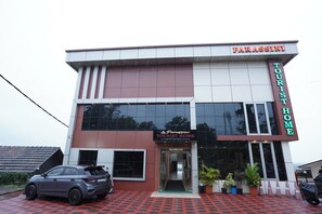 Mặt tiền nơi lưu trú