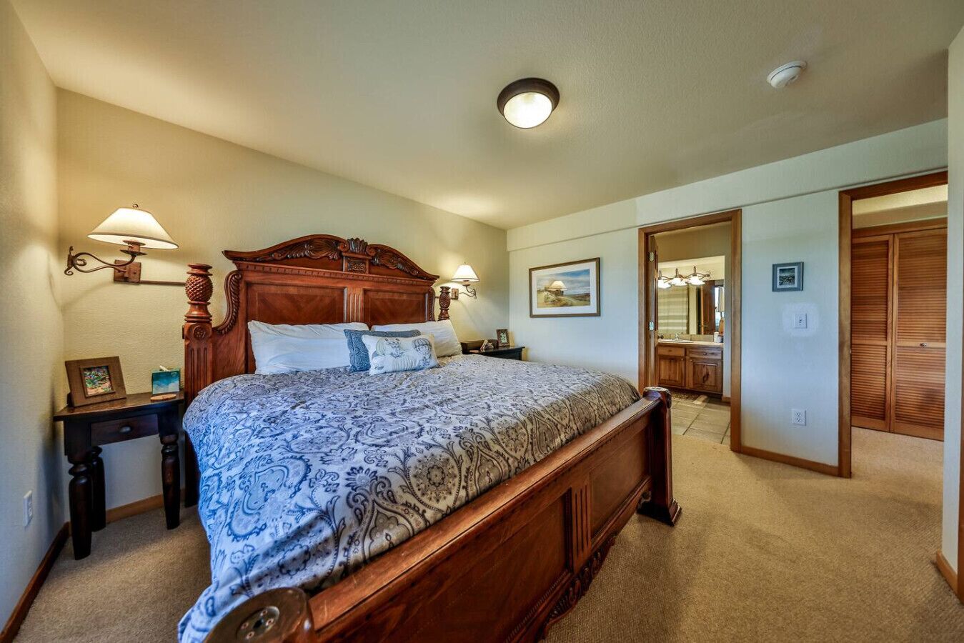 3 bedrooms, iron/ironing board, travel crib, free WiFi