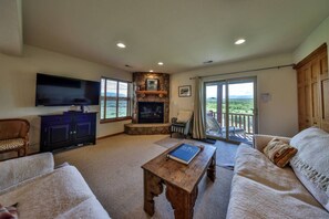 Smart TV, chimenea