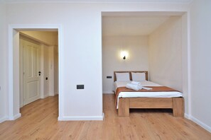 Blackout drapes, iron/ironing board, free WiFi