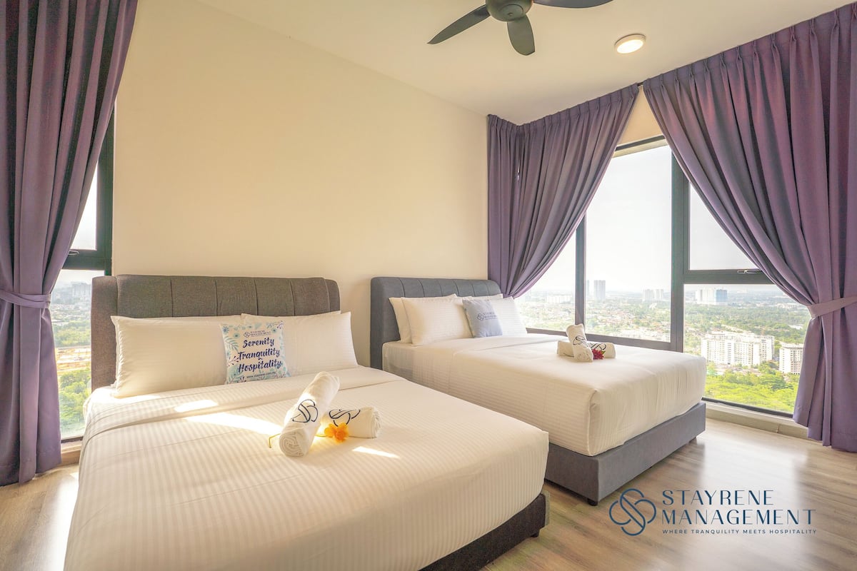 Iron/ironing board, free WiFi