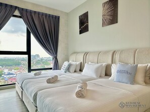 Comfort Apartment, 3 Single Beds, Non Smoking, City View | Iron/ironing board, free WiFi
