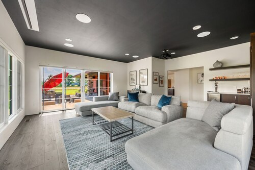 Big Sky Ellison Bay Retreat with Private Hot Tub & In-Home Movie Theater