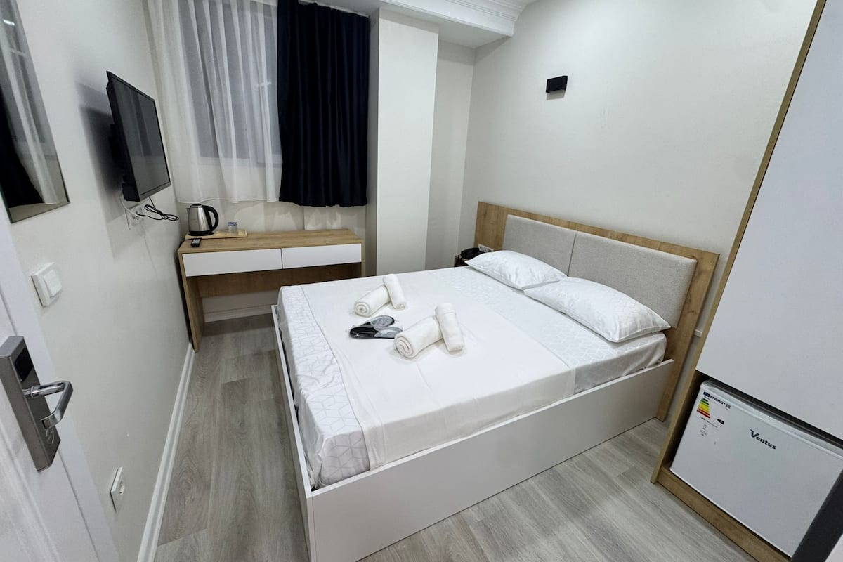 Habitación económica doble | Wifi gratis