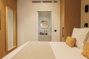 1 bedroom, iron/ironing board, internet, bed sheets