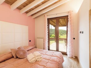 3 bedrooms, Internet