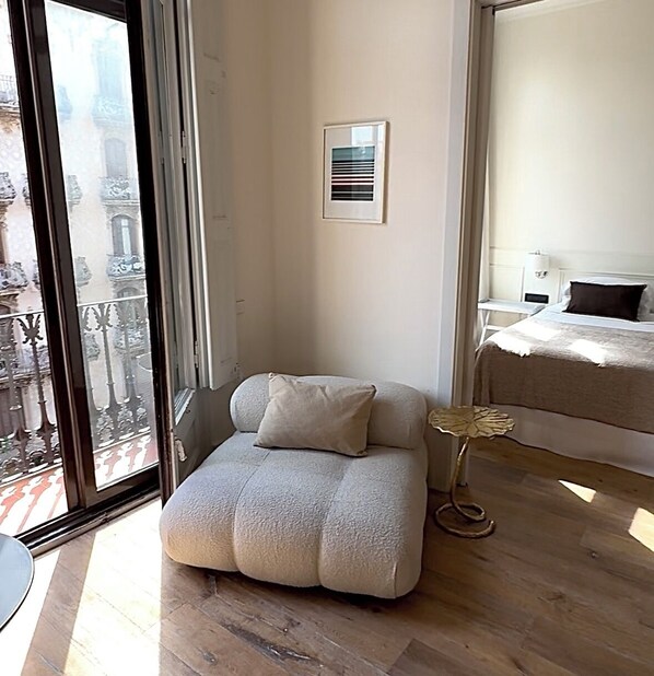 4 chambres, fer et planche à repasser, Wi-Fi, draps fournis