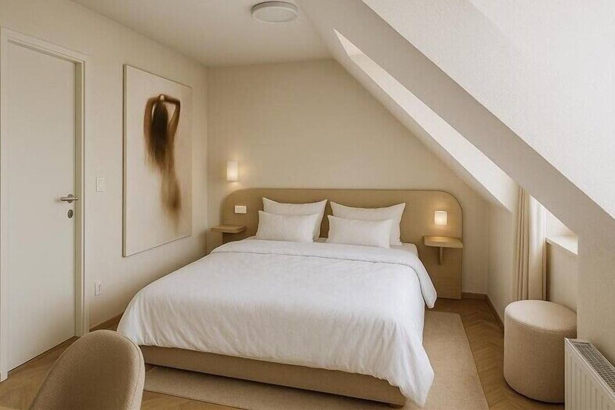 Standard Room, City View | Desk, free WiFi, bed sheets