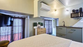 Apartment | 1 bedroom, bed sheets