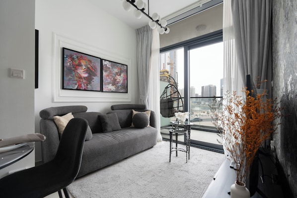 Deluxe Apartment, 1 Bedroom, Lake View | Living area