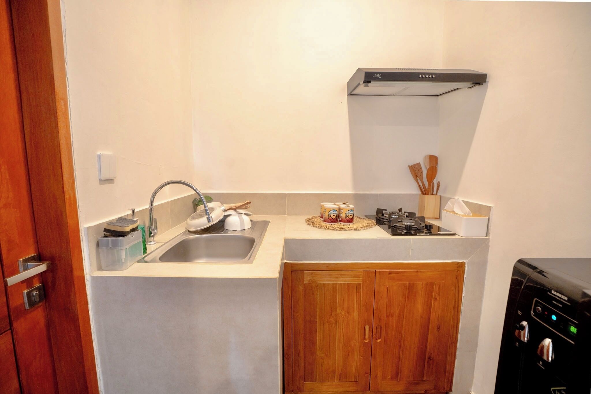 Studio | Kamar mandi | Shower, pancuran hujan, perlengkapan mandi gratis, dan jubah mandi