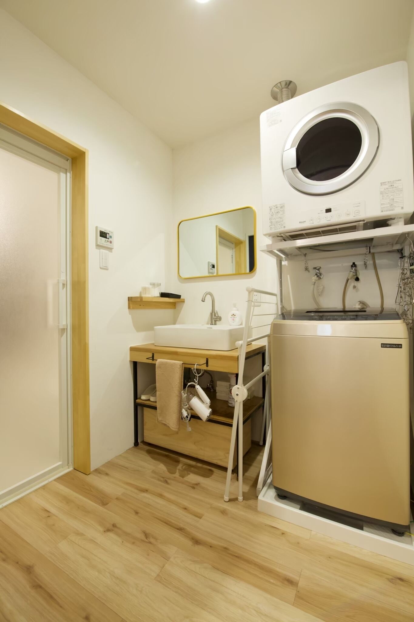 Apartment | Bathroom