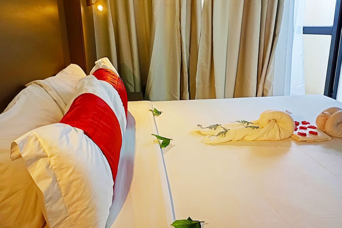 Double Room, Balcony, City View | Laptop workspace, free WiFi