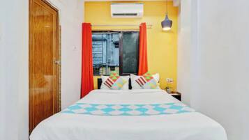 Deluxe Double Room, Air conditioning | View from room