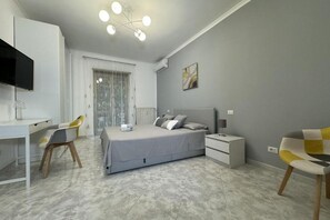 1 chambre, fer et planche à repasser, Wi-Fi, draps fournis