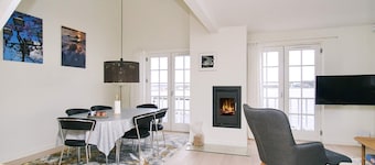 Luxury Waterfront Living - By Traum Ferienwohnungen