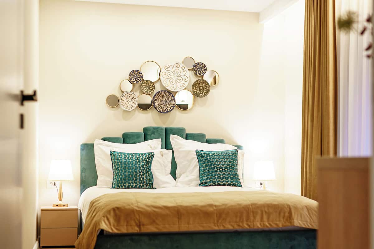 Departamento, vista al patio | Ropa de cama de alta calidad y camas con efecto memoria