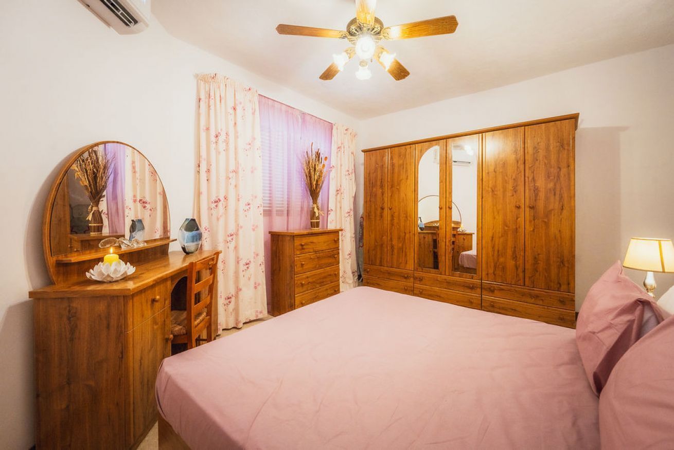 3 bedrooms